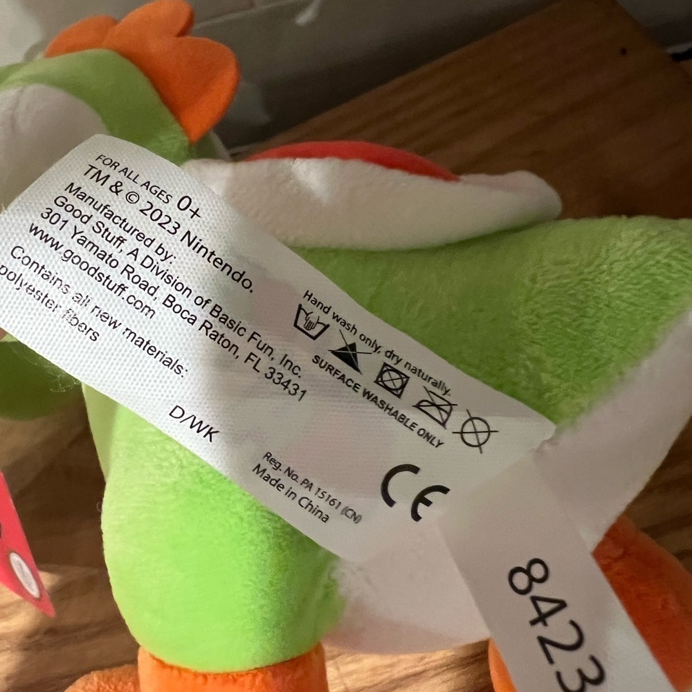 Super Mario Green Yoshi 8” Plush Good Stuff 2023 Nintendo New With Tags NWT - Picture 3 of 4